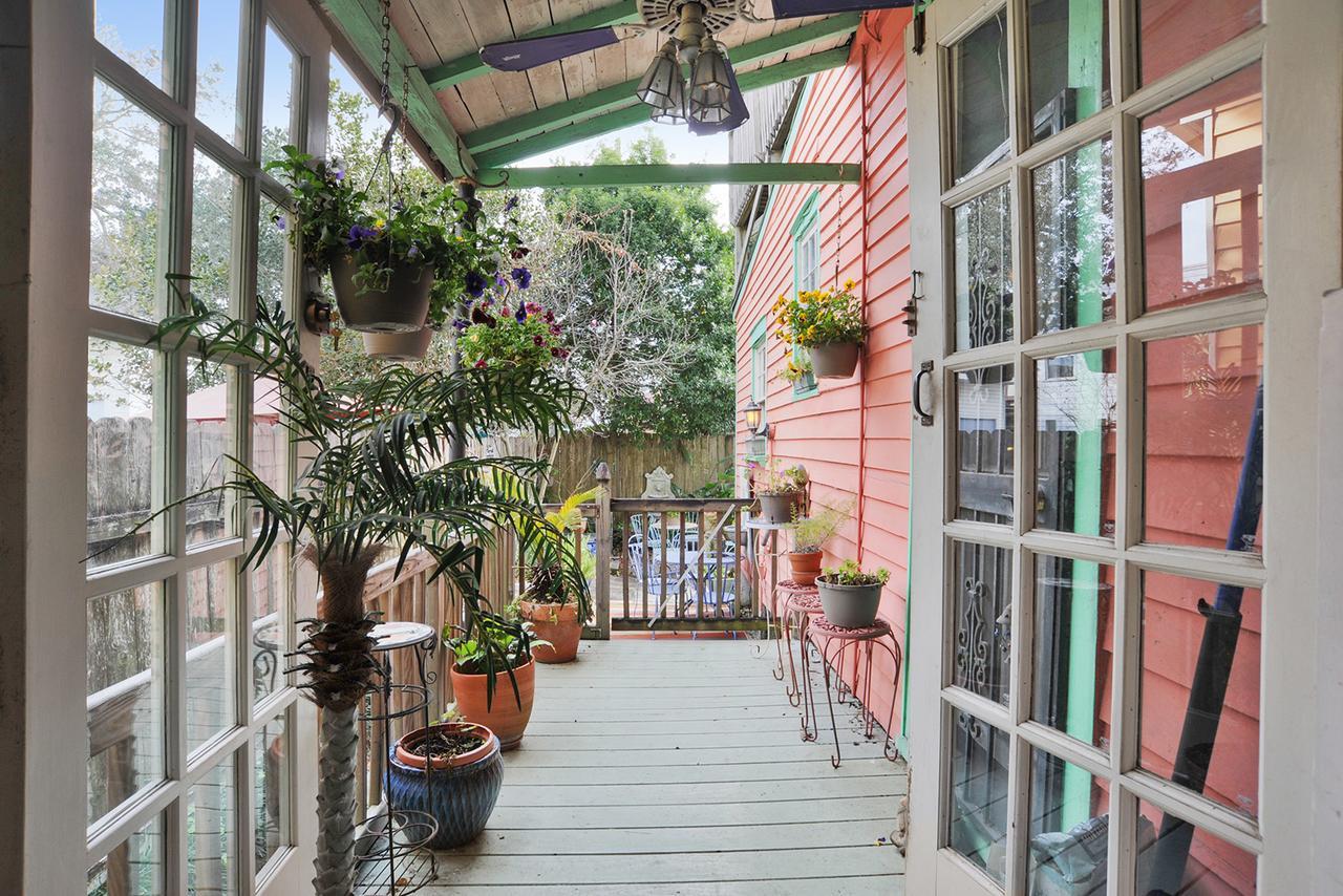 La Dauphine Bed And Breakfast New Orleans Exterior photo